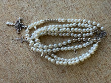 Load image into Gallery viewer, Pearl Choker Cross Necklace