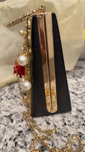 Load image into Gallery viewer, Vintage rose pearl gold and black purse
