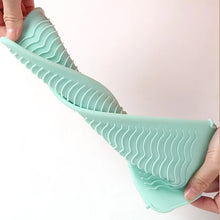 Load image into Gallery viewer, Silicon Curling Iron Mat

