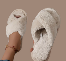 Load image into Gallery viewer, Fuzzy House Slippers
