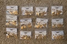 Load image into Gallery viewer, Set of Earrings
